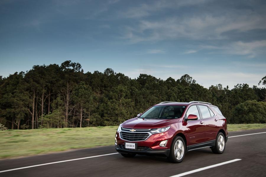  Chevrolet Equinox Premier 2017 года  (LA) (фото 8 из 24)